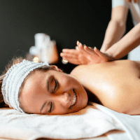 Imagem do curso Certificação de Competência e Habilidade em Massoterapia - 360 horas [Formação continuada Liberada pelo MEC].