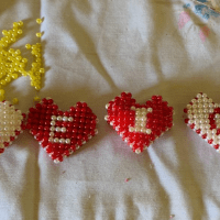 Imagem do curso COMO FAZER CORAÇÃO DE MIÇANGAS COM AS LETRAS