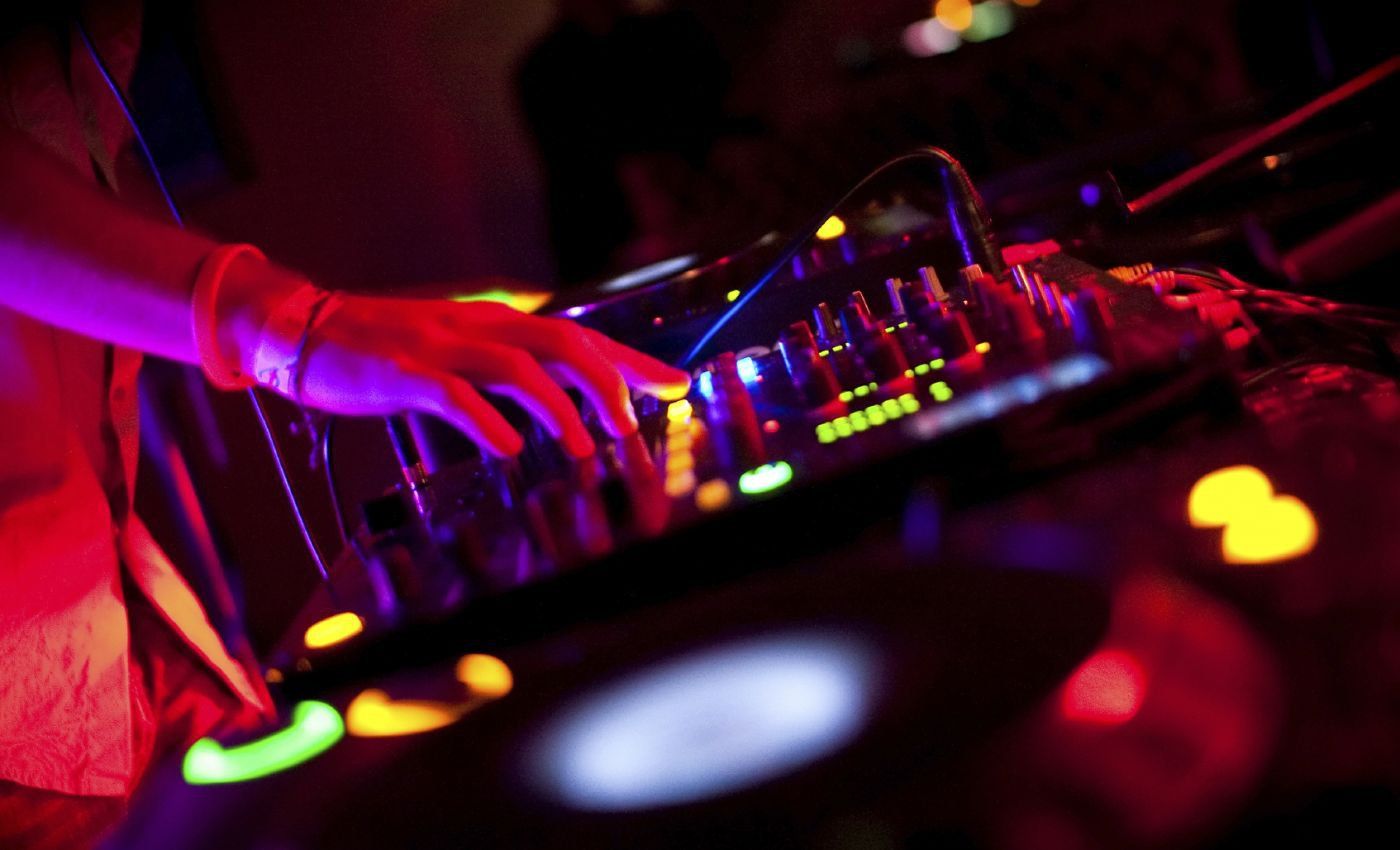 Imagem do curso SEJA UM DJ HOJE