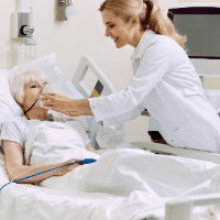 Imagem do curso Capacitação Avançada em ENFERMAGEM NO ATENDIMENTO AO PACIENTE CARDIORRESPIRATÓRIO - Certificado 340 horas.