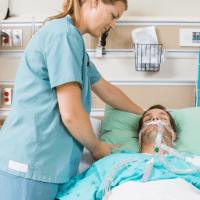 Imagem do curso Curso EAD - Fisioterapia Respiratória em Terapia Intensiva Adulto e Neopediátrico  - Certificado 720 horas