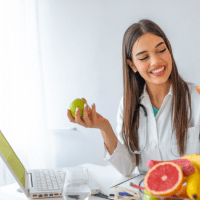 Imagem do curso Combo 2 Cursos - Nutrição Clínica + Nutrição Aplicada à Estética - 720 horas de Certificação