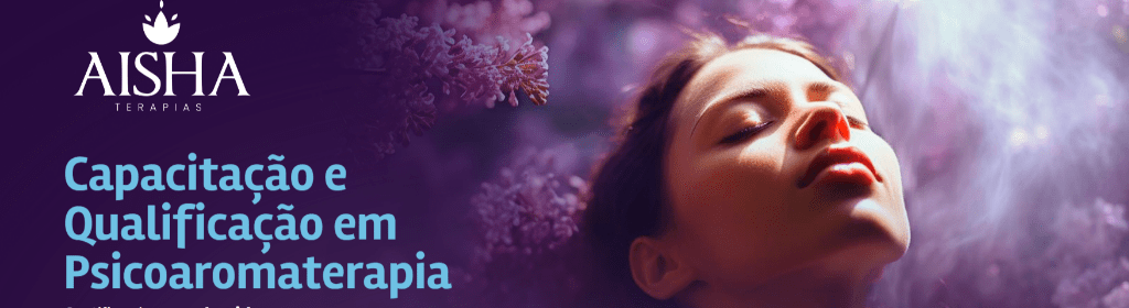 Banner superior do produto. Segue a descrição do conteúdo: A Psicoaromaterapia, levará você a uma jornada sensorial única, explorando o poder dos aromas para promover a cura emocional e o equilíbrio dos chakras. Você aprenderá a identificar e utilizar os óleos essenciais como ferramentas poderosas para harmonizar corpo, mente e espírito. Desvendaremos os mecanismos de ação dos aromas no nosso organismo, as propriedades terapêuticas de diversos óleos essenciais e como integrá-los em seu dia a dia para promover o bem-estar integral. Descobriremos como os aromas podem auxiliar no alinhamento dos Chakras, desbloqueando energias e promovendo uma sensação de paz e equilíbrio interior.
Além disso você terá acesso a receitas de Blends de Óleos Essenciais, específicas para equilibrar as mais diversas emoções.